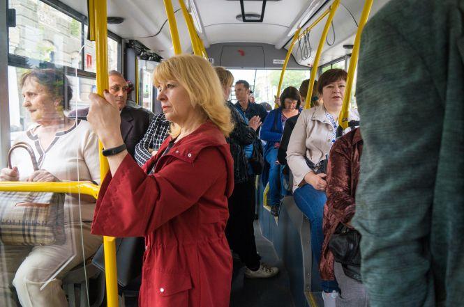 Новини Вінниці - фото з Чим вас здивує новий вінницький тролейбус? Тест-драйв «рогатого» Чим вас здивує новий вінницький тролейбус? Тест-драйв «рогатого», фото №3 на сайті 20minut.ua