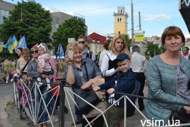 Центром Хмельницького пройшов Марш Героїв (ФОТО, ВІДЕО), фото №19 на сайті vsim.ua