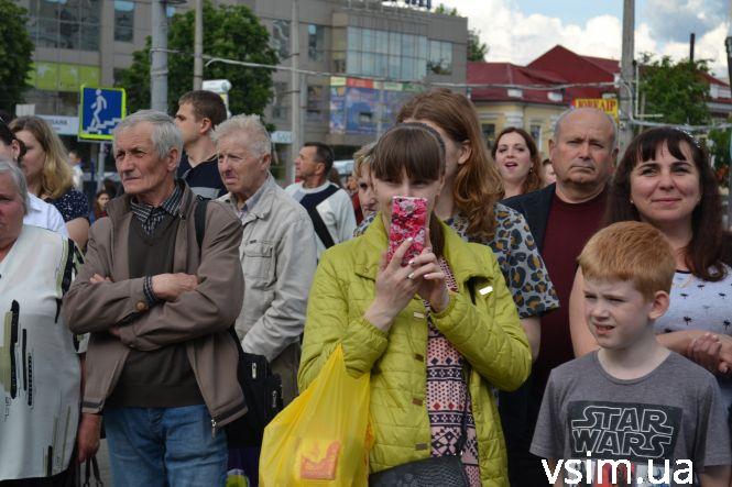 Центром Хмельницького пройшов Марш Героїв (ФОТО, ВІДЕО), фото №17 на сайті vsim.ua