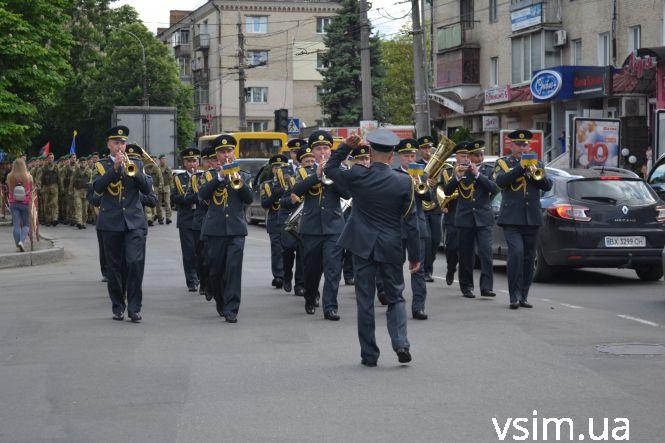 Центром Хмельницького пройшов Марш Героїв (ФОТО, ВІДЕО), фото №4 на сайті vsim.ua