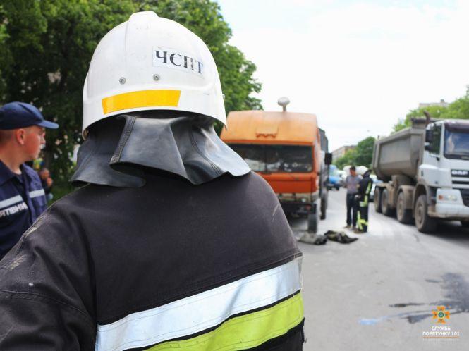 На вул. 15 Квітня горів КАМАЗ, фото №1 на сайті 20minut.ua