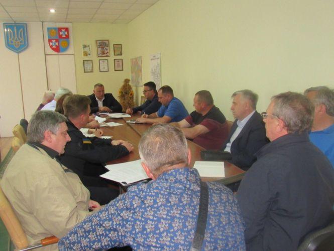 Новини Козятина - фото з На Козятинщині спалахнула африканська чума: спалено близько тисячі свиней На Козятинщині спалахнула африканська чума: спалено близько тисячі свиней, фото №1 на сайті 20minut.ua