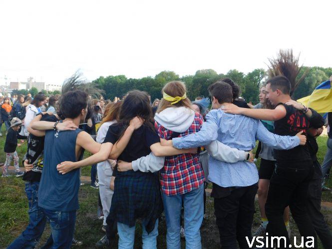 Новини Хмельницького - фото з Юним хмельничанам просто “зносило башню” у ритмі слему на «Rock&Buh» Юним хмельничанам просто “зносило башню” у ритмі слему на «Rock&Buh», фото №10 на сайті vsim.ua