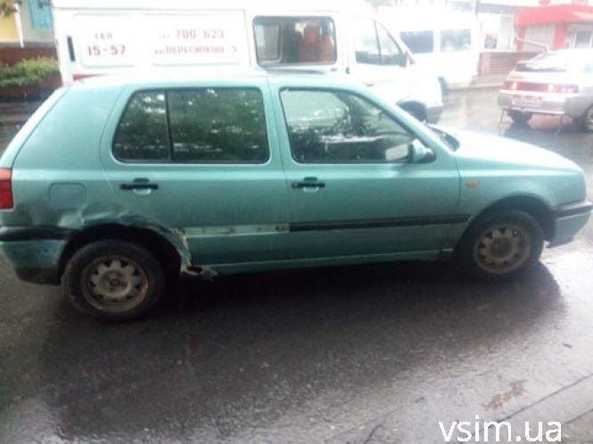 На Кам’янецькій зіткнулися 51-й автобус і “Volkswagen” на литовських номерах, фото №4 на сайті vsim.ua