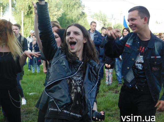 Новини Хмельницького - фото з Юним хмельничанам просто “зносило башню” у ритмі слему на «Rock&Buh» Юним хмельничанам просто “зносило башню” у ритмі слему на «Rock&Buh», фото №6 на сайті vsim.ua