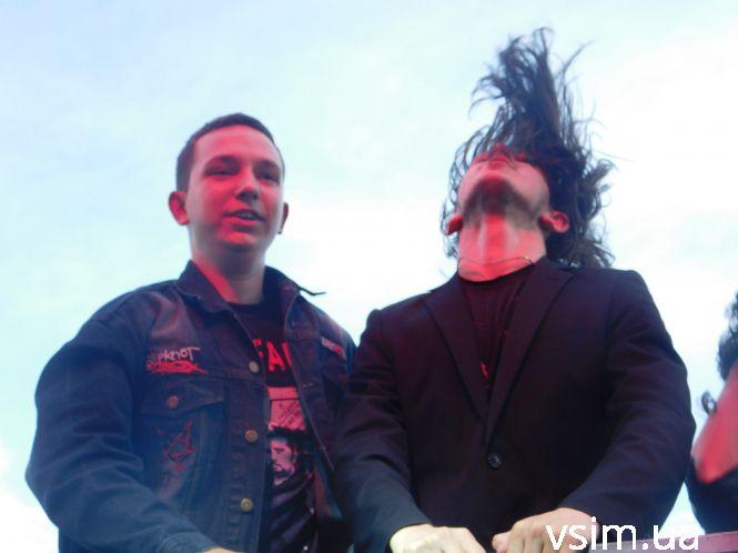 Новини Хмельницького - фото з Юним хмельничанам просто “зносило башню” у ритмі слему на «Rock&Buh» Юним хмельничанам просто “зносило башню” у ритмі слему на «Rock&Buh», фото №7 на сайті vsim.ua