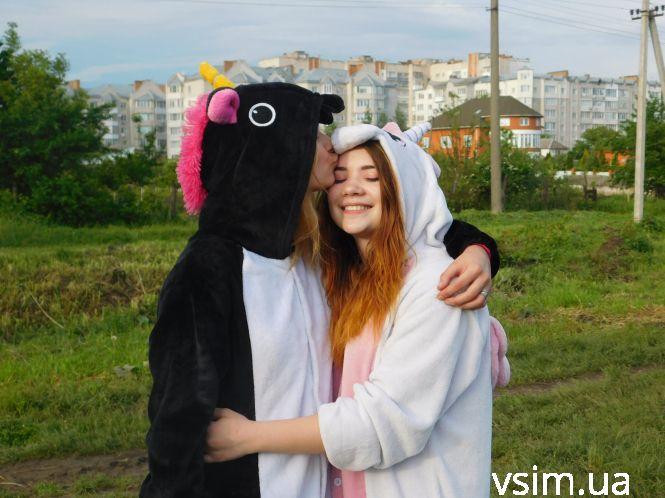 У Хмельницькому на «Rock&Buh» тусили єдинороги, пінгвінчик та рокери з кольоровими ірокезами, фото №9 на сайті vsim.ua