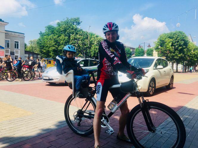 Новини Хмельницького - фото з Лежачі та багатомісні: яких двоколісних показали хмельничани у Велодень Лежачі та багатомісні: яких двоколісних показали хмельничани у Велодень, фото №2 на сайті vsim.ua