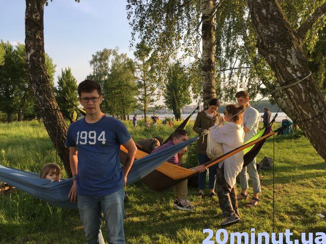Новини Тернополя - фото з Фото дня: у парку Шевченка активісти організували музичний джем-сейшн Фото дня: у парку Шевченка активісти організували музичний джем-сейшн, фото №2 на сайті 20minut.ua