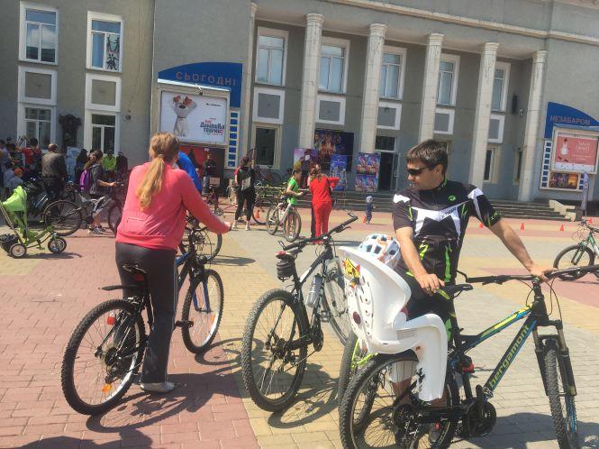 Новини Хмельницького - фото з Лежачі та багатомісні: яких двоколісних показали хмельничани у Велодень Лежачі та багатомісні: яких двоколісних показали хмельничани у Велодень, фото №6 на сайті vsim.ua