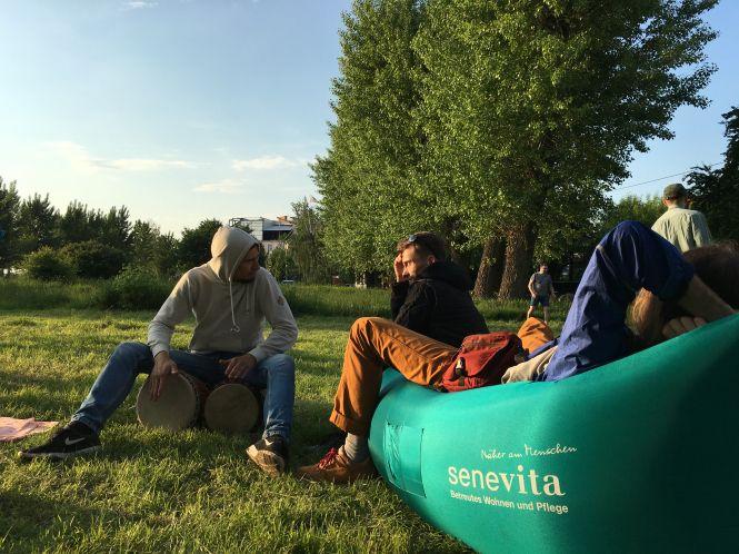 Новини Тернополя - фото з Фото дня: у парку Шевченка активісти організували музичний джем-сейшн Фото дня: у парку Шевченка активісти організували музичний джем-сейшн, фото №1 на сайті 20minut.ua