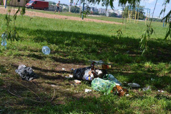 Новини Хмельницького - фото з Наслідки Rock&Buh: як виглядає Молодіжний парк після фестивалю (ФОТО) Наслідки Rock&Buh: як виглядає Молодіжний парк після фестивалю (ФОТО), фото №13 на сайті vsim.ua