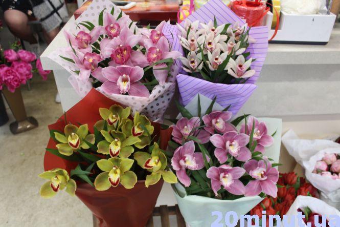 Скільки грошей тернополяни віддадуть за букети на останній дзвоник, фото №5 на сайті 20minut.ua