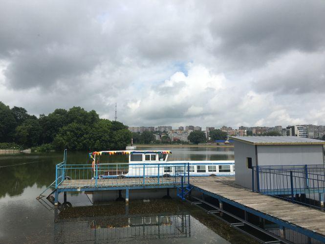 Водні розваги на Бузі: що й за скільки пропонують хмельничанам, фото №1 на сайті vsim.ua