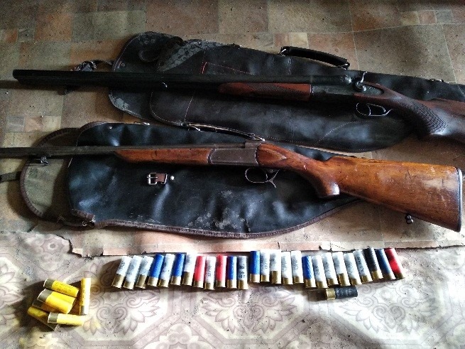 Новини Кам'янця-Подільського - фото з Поліцейські вилучили у кам'янчан гранату, рушниці та набої Поліцейські вилучили у кам'янчан гранату, рушниці та набої, фото №1 на сайті 20minut.ua