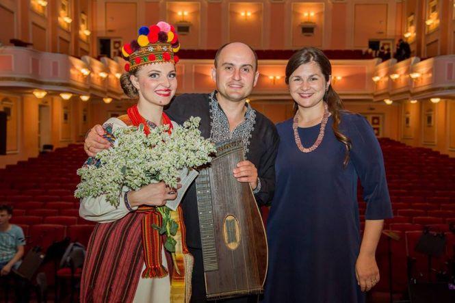 Новини Вінниці - фото з Унікальні гуцульські костюми і справжнє народне весілля! «Гуцулка Ксеня» на OPERAFEST неабияк здивує! Унікальні гуцульські костюми і справжнє народне весілля! «Гуцулка Ксеня» на OPERAFEST неабияк здивує!, фото №8 на сайті 20minut.ua