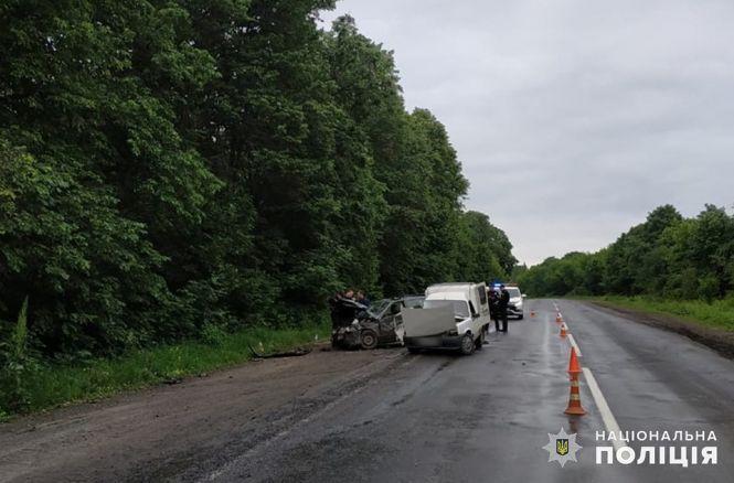 Новини Хмельницького - фото з В ДТП на Хмельниччині травмувалося троє людей В ДТП на Хмельниччині травмувалося троє людей, фото №2 на сайті vsim.ua