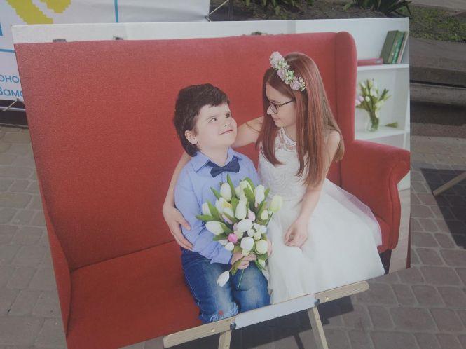 «Дітки повинні почувати себе повноцінними»: на театралці відбулась фотовиставка про особливих дітей, фото №4 на сайті 20minut.ua