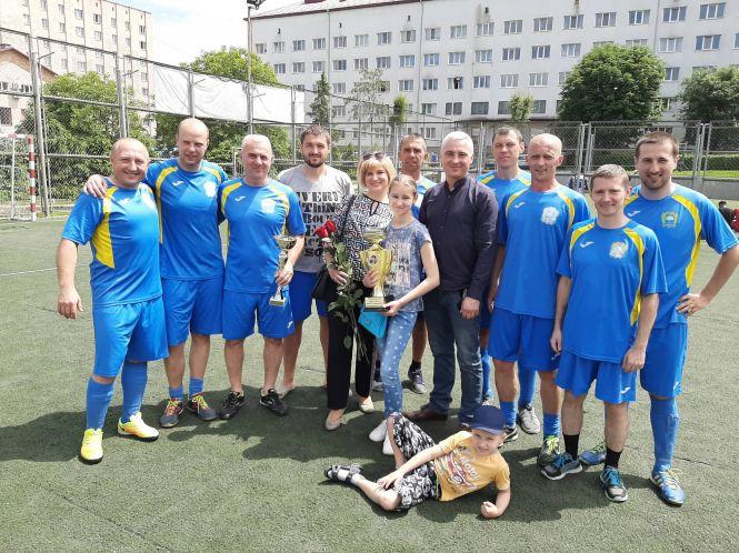 Вшановуючи пам'ять Володимира Кузика, друзі журналіста допомогли здійснити мрію його донечки, фото №3 на сайті 20minut.ua
