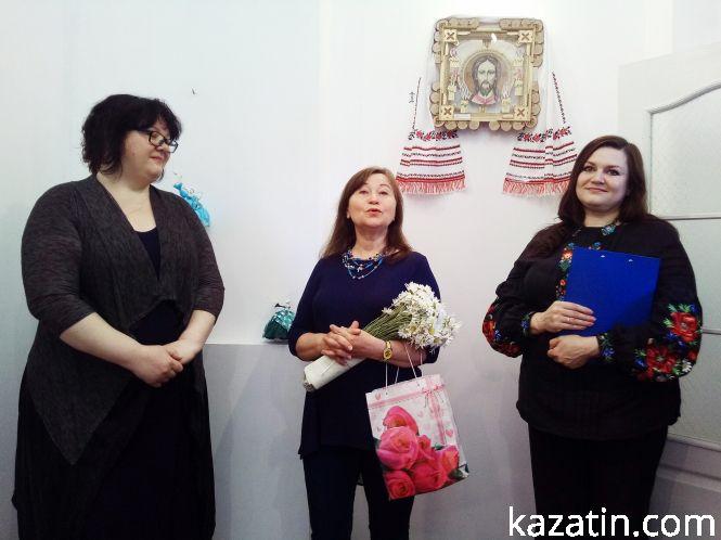 Двадцять одну паперову красуню представили на виставці, фото №4 на сайті 20minut.ua