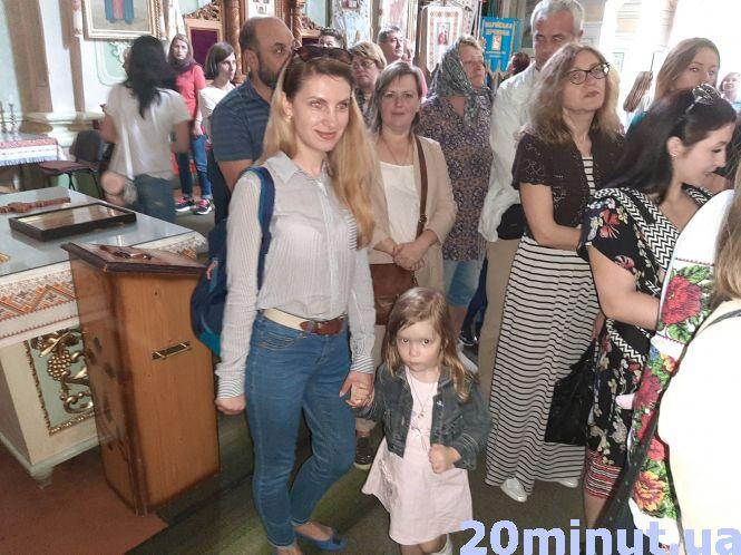 Новини Тернополя - фото з Тернопільські журналісти поїхали на прощу до Зарваниці Тернопільські журналісти поїхали на прощу до Зарваниці, фото №1 на сайті 20minut.ua