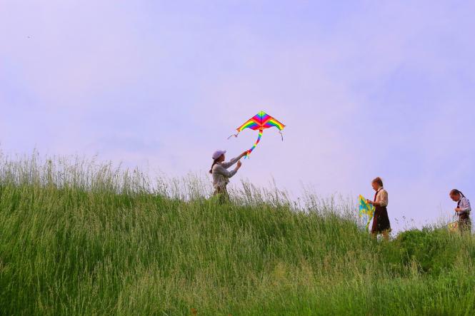 Новини Кам'янця-Подільського - фото з Над Кам'янцем літали змії (ФОТО) Над Кам'янцем літали змії (ФОТО), фото №1 на сайті 20minut.ua