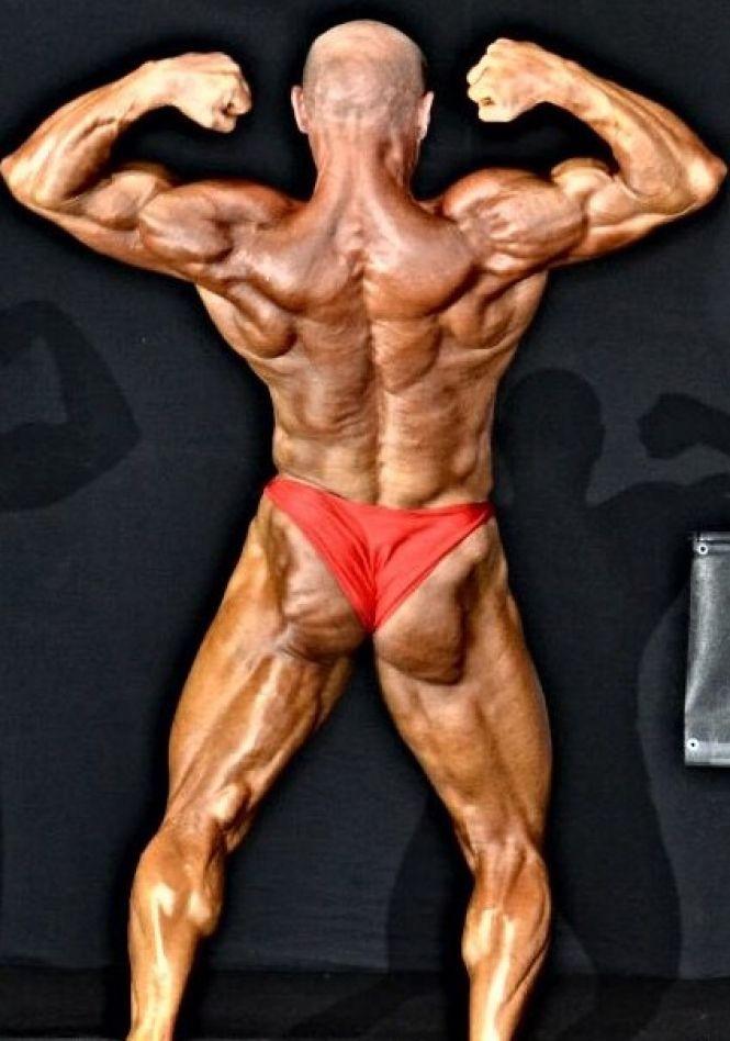 Накачані сідниці та залізний прес: читайте про 50-річного чемпіона світу з Хмельницького, фото №4 на сайті vsim.ua