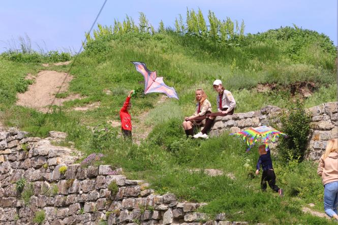 Новини Кам'янця-Подільського - фото з Над Кам'янцем літали змії (ФОТО) Над Кам'янцем літали змії (ФОТО), фото №8 на сайті 20minut.ua