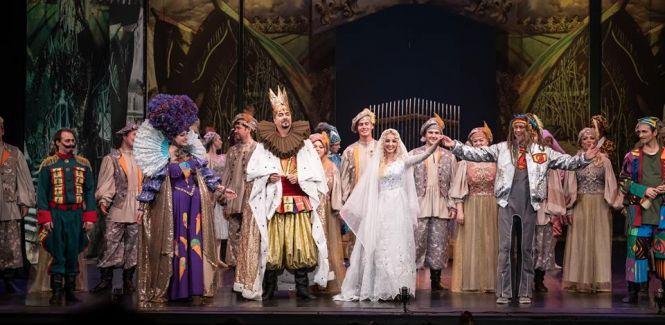 Новини Вінниці - фото з Історія «мажорки» і «Авіатор» – режисер. Чим здивує перший день OPERAFEST TULCHYN? Історія «мажорки» і «Авіатор» – режисер. Чим здивує перший день OPERAFEST TULCHYN?, фото №2 на сайті 20minut.ua