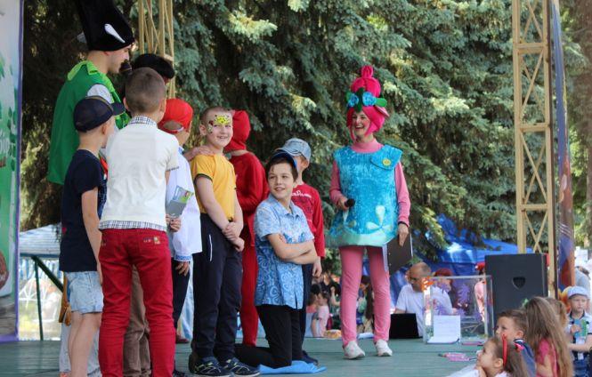 Новини Вінниці - фото з Свято дитинства-2019 від RIA: безліч розваг та 5000 подарунків Свято дитинства-2019 від RIA: безліч розваг та 5000 подарунків, фото №6 на сайті 20minut.ua