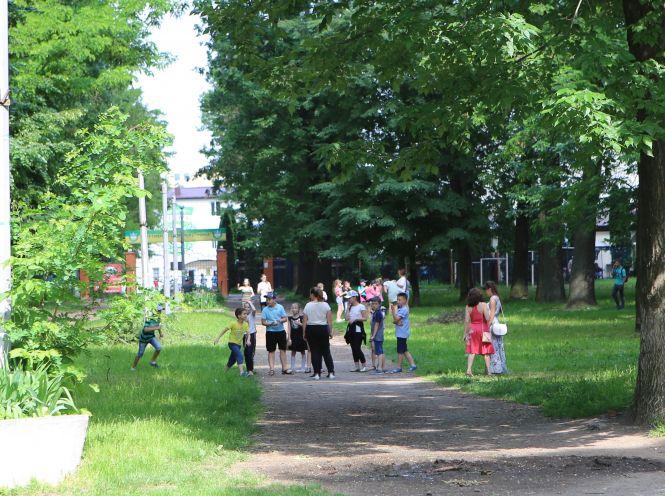 «Увечері сюди йдуть з пивом» Збирають підписи, щоб заспокоїти буремний «Хімік», фото №2 на сайті 20minut.ua