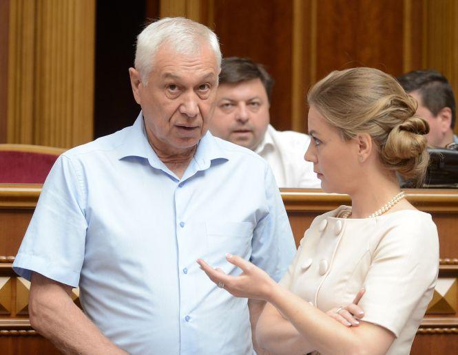 Новини Хмельницького - фото з Закон про ТСК випише процедуру імпічменту (прес-служба газети "Голос України") Закон про ТСК випише процедуру імпічменту (прес-служба газети "Голос України"), фото №2 на сайті vsim.ua