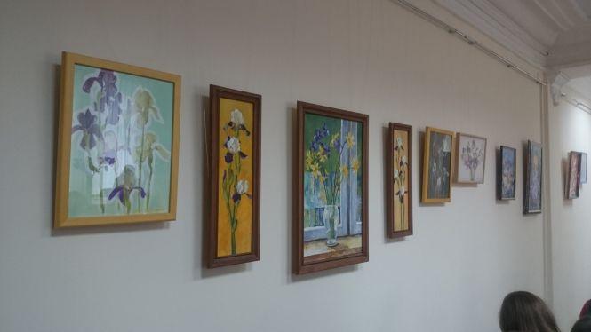 Новини Тернополя - фото з Як обласна універсальна наукова бібліотека перетворилась на оранжерею Як обласна універсальна наукова бібліотека перетворилась на оранжерею, фото №5 на сайті 20minut.ua