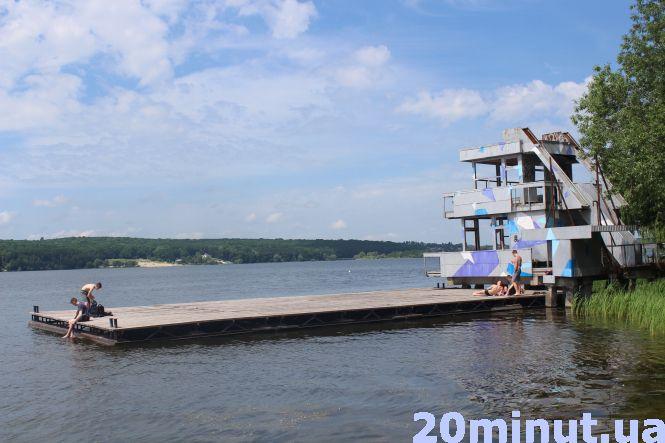 Новини Тернополя - фото з Воду в Ставі ще не перевірили, але тернополяни пляжний сезон вже розпочали Воду в Ставі ще не перевірили, але тернополяни пляжний сезон вже розпочали, фото №6 на сайті 20minut.ua