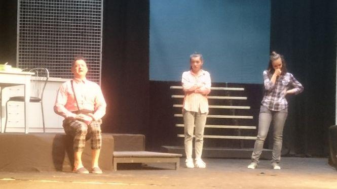 Новини Тернополя - фото з Тернопільський драмтеатр закриє сезон прем’єрою комедії з двома зникненнями Тернопільський драмтеатр закриє сезон прем’єрою комедії з двома зникненнями, фото №3 на сайті 20minut.ua