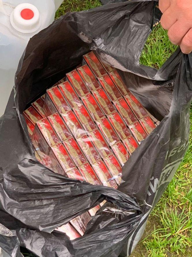 Новини Хмельницького - фото з "Горілка" на розлив. У Хмельницькому "накрили" підпільний алкоцех "Горілка" на розлив. У Хмельницькому "накрили" підпільний алкоцех, фото №4 на сайті vsim.ua