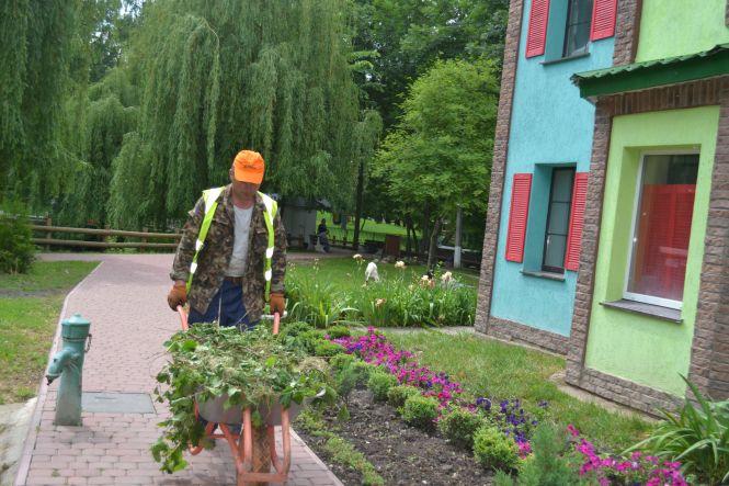 Новини Хмельницького - фото з Як та за скільки утримують тварин в зоокутку, що в парку Чекмана Як та за скільки утримують тварин в зоокутку, що в парку Чекмана, фото №11 на сайті vsim.ua