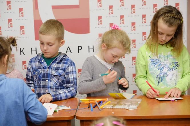 Новини Хмельницького - фото з Куди піти на вихідні 8-9 червня: ВСІМ рекомендує Ðа данном изобÑажении Ð¼Ð¾Ð¶ÐµÑ Ð½Ð°Ñ
одиÑÑÑÑ: 2 Ñеловека, лÑди ÑидÑÑ