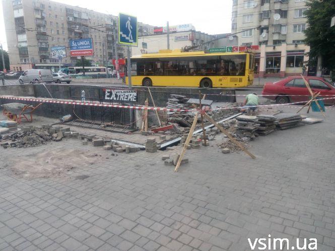 Фірма сина чиновника Хмельницької міськради відремонтує сходи «підземки» за 197 тисяч, фото №2 на сайті vsim.ua