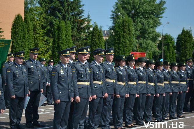 Під дзвін монет з прикордонної академії випустили 350 молодих лейтенантів (ФОТО, ВІДЕО), фото №6 на сайті vsim.ua