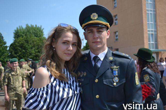 Під дзвін монет з прикордонної академії випустили 350 молодих лейтенантів (ФОТО, ВІДЕО), фото №1 на сайті vsim.ua