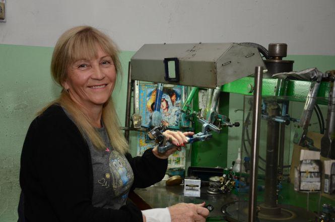 Новини Вінниці - фото з Діамантова робота від американців, платять 15-30 тисяч гривень. Не вмієте – навчать Діамантова робота від американців, платять 15-30 тисяч гривень. Не вмієте – навчать, фото №2 на сайті 20minut.ua