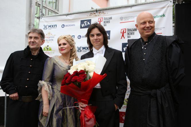 Новини Вінниці - фото з Дощ, поляки та Есмеральда: як пройшов четвертий день OPERAFEST TULCHYN Дощ, поляки та Есмеральда: як пройшов четвертий день OPERAFEST TULCHYN, фото №9 на сайті 20minut.ua