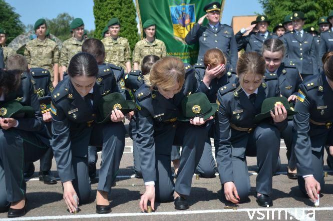 Нові тарифи, протест під Управлінням поліції та освідчення на плацу: ТОП-5 новин тижня у Хмельницькому, фото №5 на сайті vsim.ua