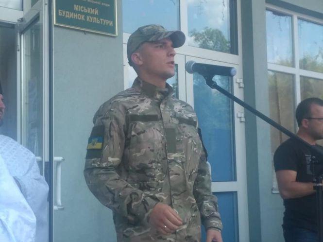 Новини Козятина - фото з «Спи спокійно, наш Мужній Воїне». Козятинщина провела в останню путь свого Героя Максима Олексюка «Спи спокійно, наш Мужній Воїне». Козятинщина провела в останню путь свого Героя Максима Олексюка, фото №4 на сайті 20minut.ua