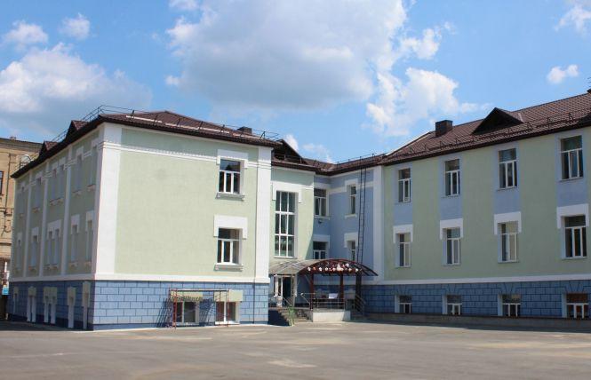 Новини Вінниці - фото з Кінотеатри-сараї, вічний «Амбрось» і сварка з владою. Як у Вінниці з’явилося кіно? Кінотеатри-сараї, вічний «Амбрось» і сварка з владою. Як у Вінниці з’явилося кіно?, фото №3 на сайті 20minut.ua