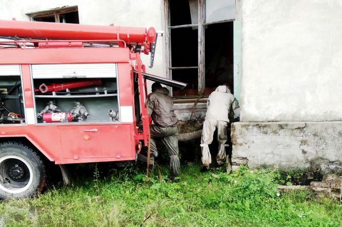 Негода на Хмельниччині: рятувальники продовжують ліквідовувати наслідки, фото №1 на сайті vsim.ua