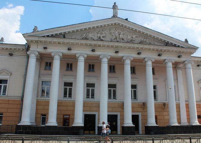 Новини Вінниці - фото з Кінотеатри-сараї, вічний «Амбрось» і сварка з владою. Як у Вінниці з’явилося кіно? Кінотеатри-сараї, вічний «Амбрось» і сварка з владою. Як у Вінниці з’явилося кіно?, фото №7 на сайті 20minut.ua