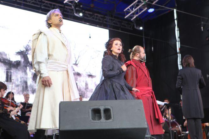 Новини Вінниці - фото з Дощ, поляки та Есмеральда: як пройшов четвертий день OPERAFEST TULCHYN Дощ, поляки та Есмеральда: як пройшов четвертий день OPERAFEST TULCHYN, фото №2 на сайті 20minut.ua