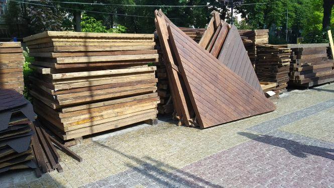 Фото дня: група туристів з Вінниці прогулюється центром Тернополя, фото №3 на сайті 20minut.ua